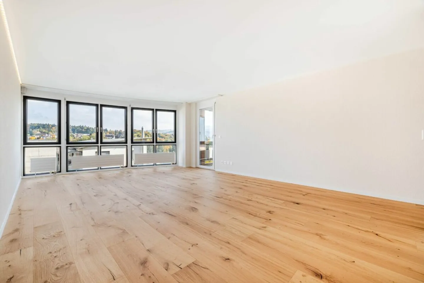 First occupancy after complete renovation: New and modern 4.5-room apartment... - Photo 5 of 13