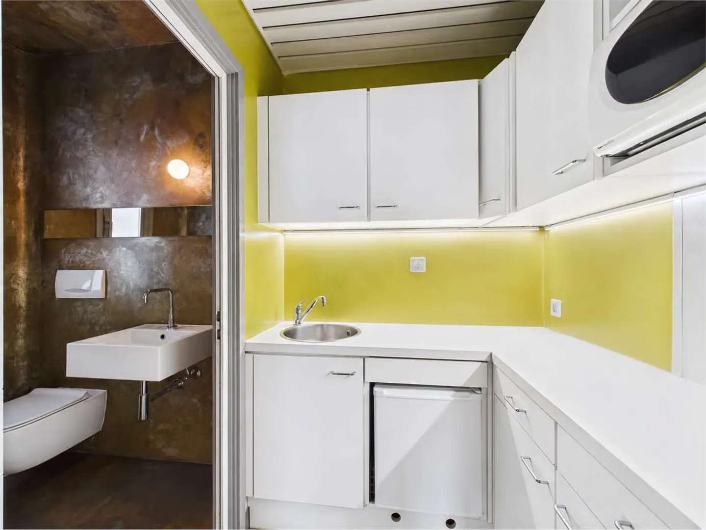 Appartement spacieux dans un quartier central - Photo 8 sur 8