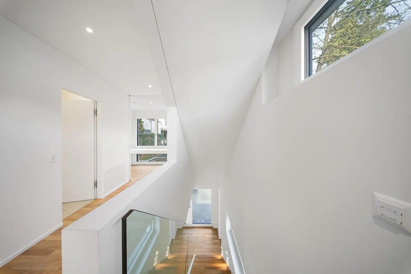 Exklusives Terrassenhaus mit Pool - Foto 6 von 15