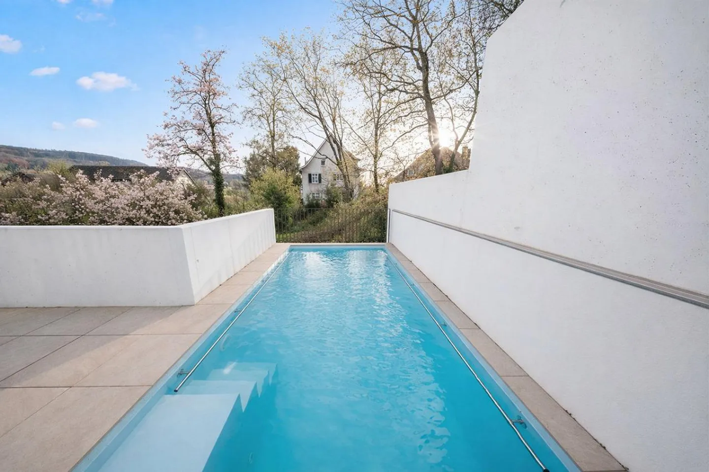 Exklusives Terrassenhaus mit Pool - Foto 13 von 15