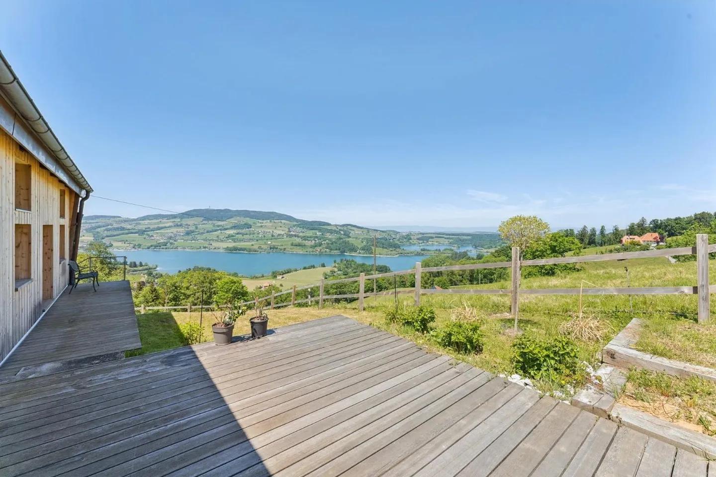 Elegante casa residenziale con vista impareggiabile sul lago e sulle montagne - Foto 9 di 12