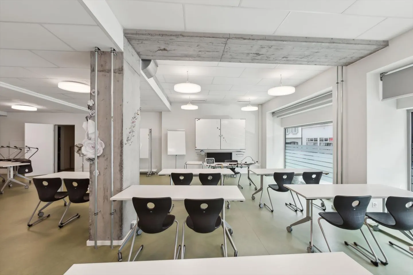 Central Location Commercial Space - Photo 4 of 10
