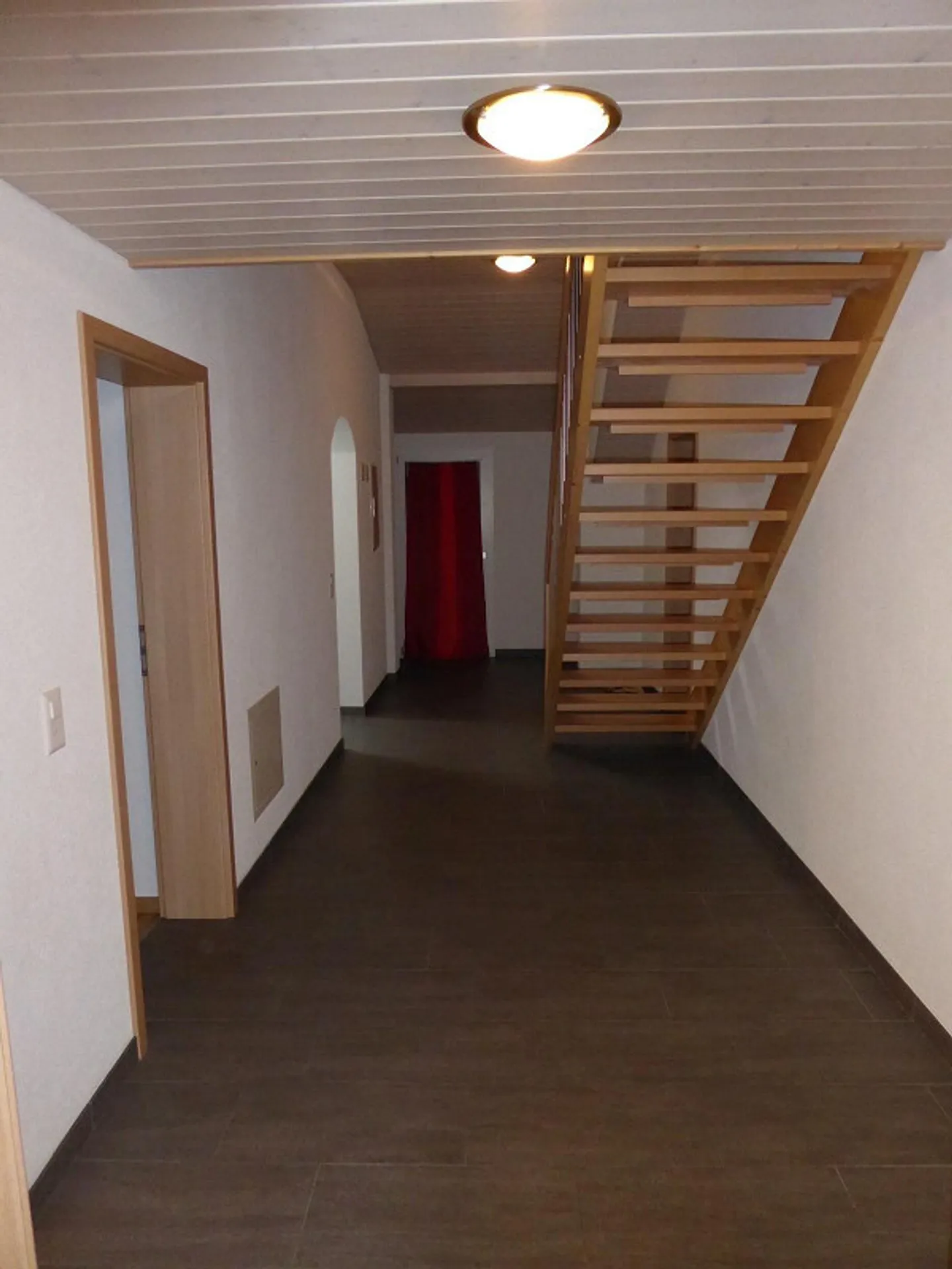Geräumige 5-Zimmer Wohnung - Foto 2 von 7