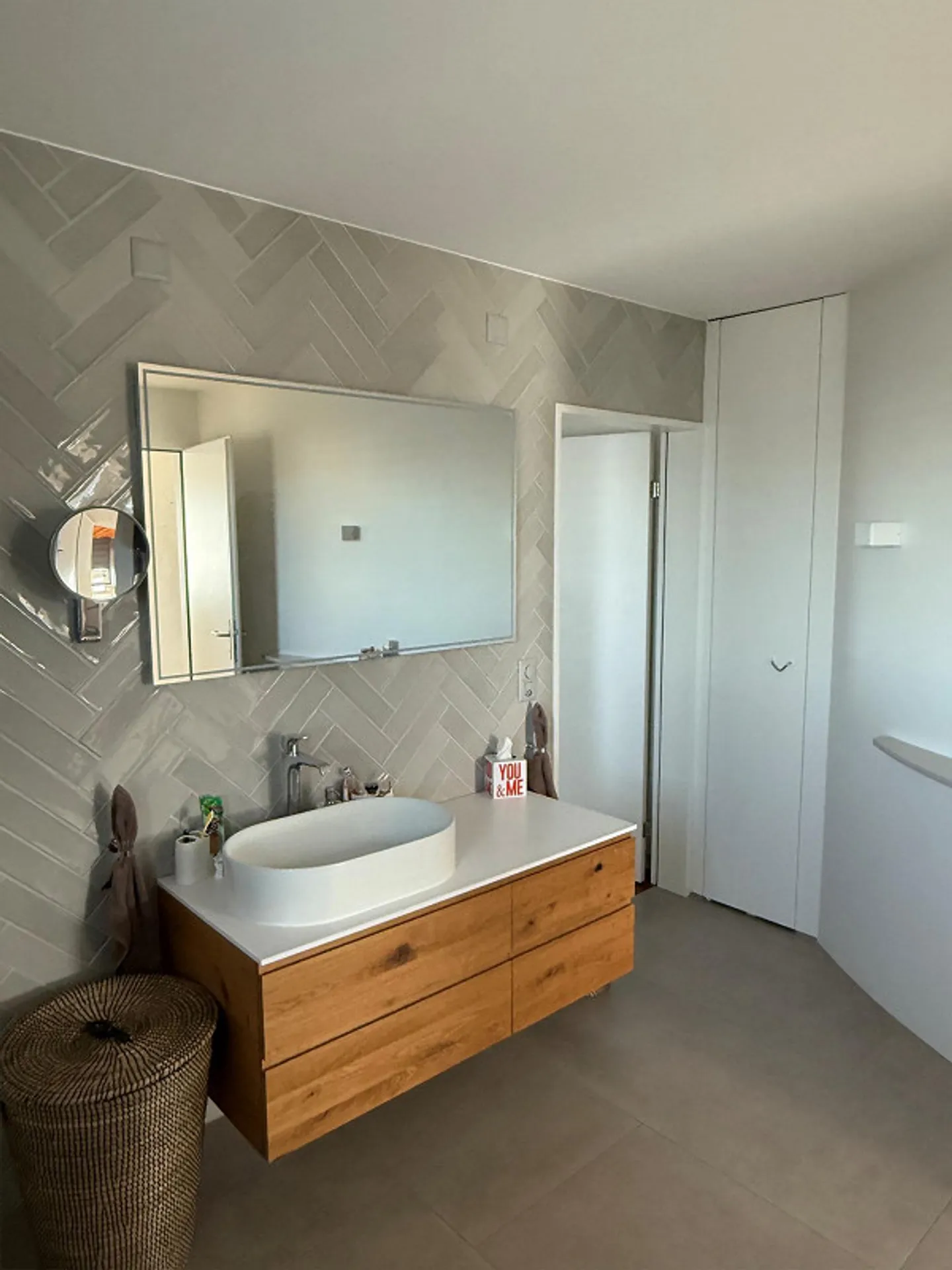 Attico luminoso con vista - Foto 5 di 14