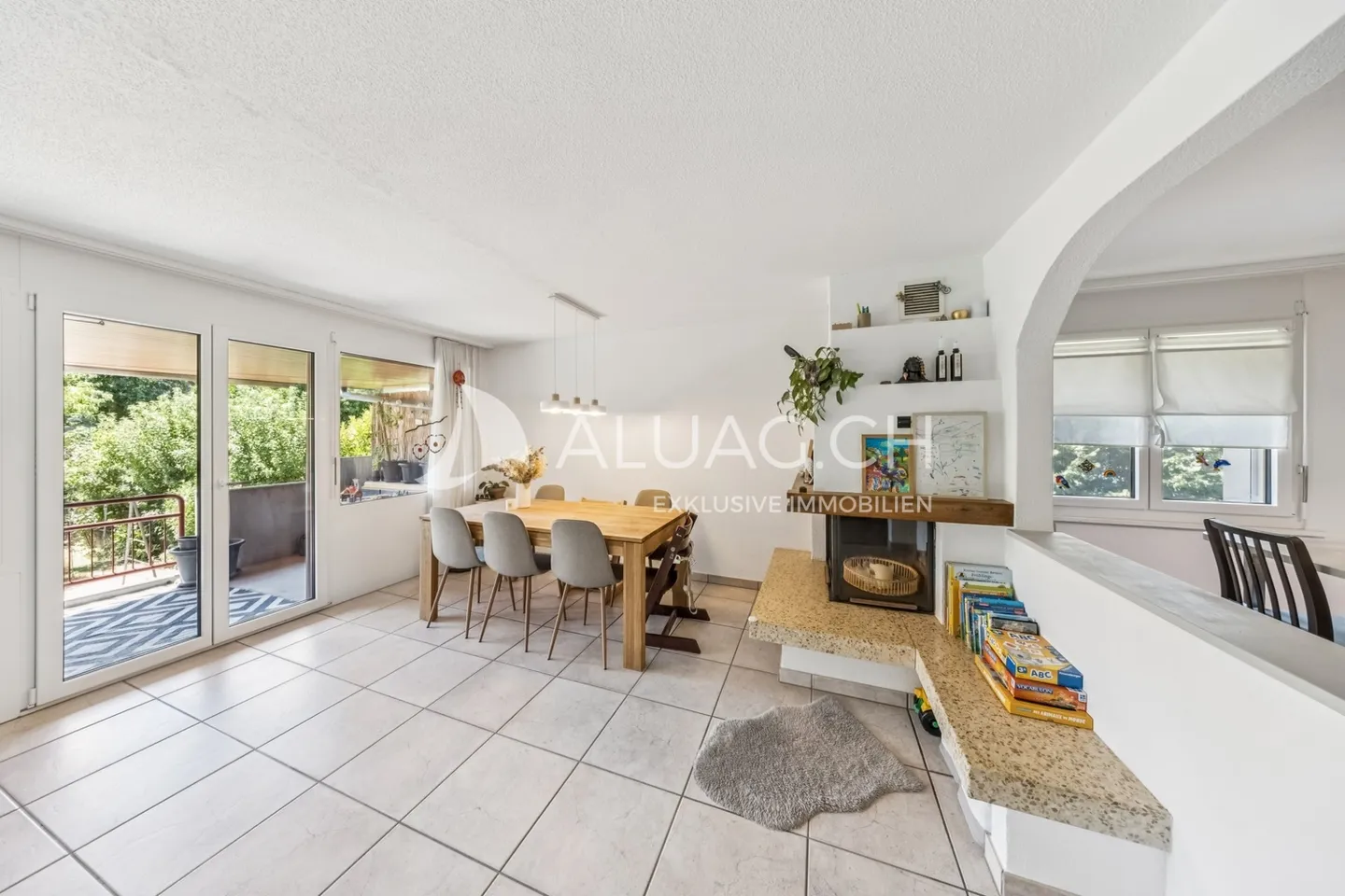 SPACIOUS DUPLEX APARTMENT (132 M²) - Photo 4 of 14