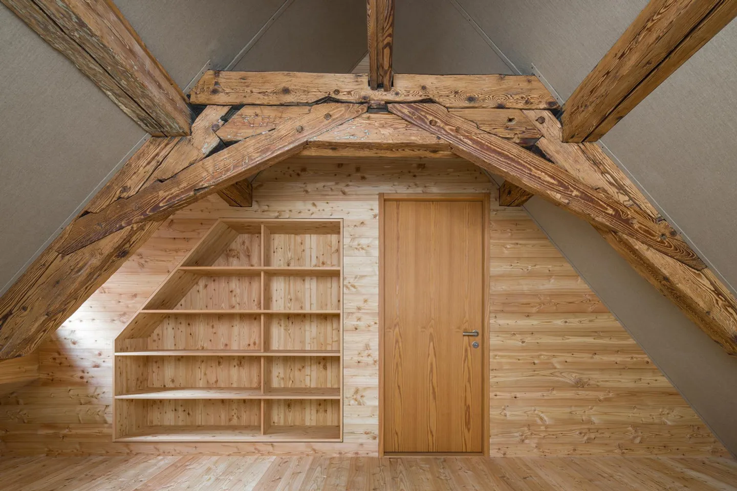 5.5 Zimmer Maisonette Wohnung zwischen historisch und modern - Foto 8 von 11