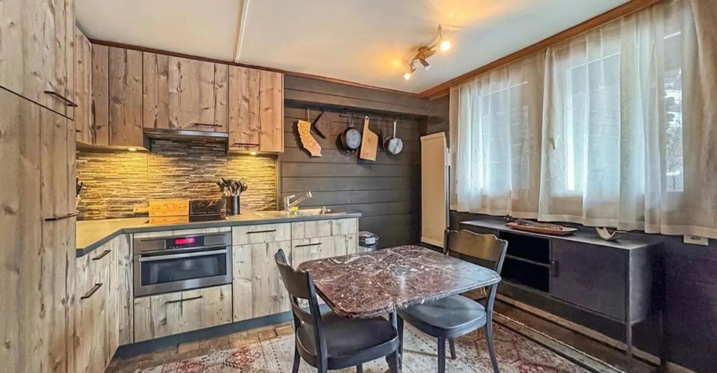 Incantevole appartamento duplex di 5,5 stanze vicino a Zermatt - Foto 2 di 12