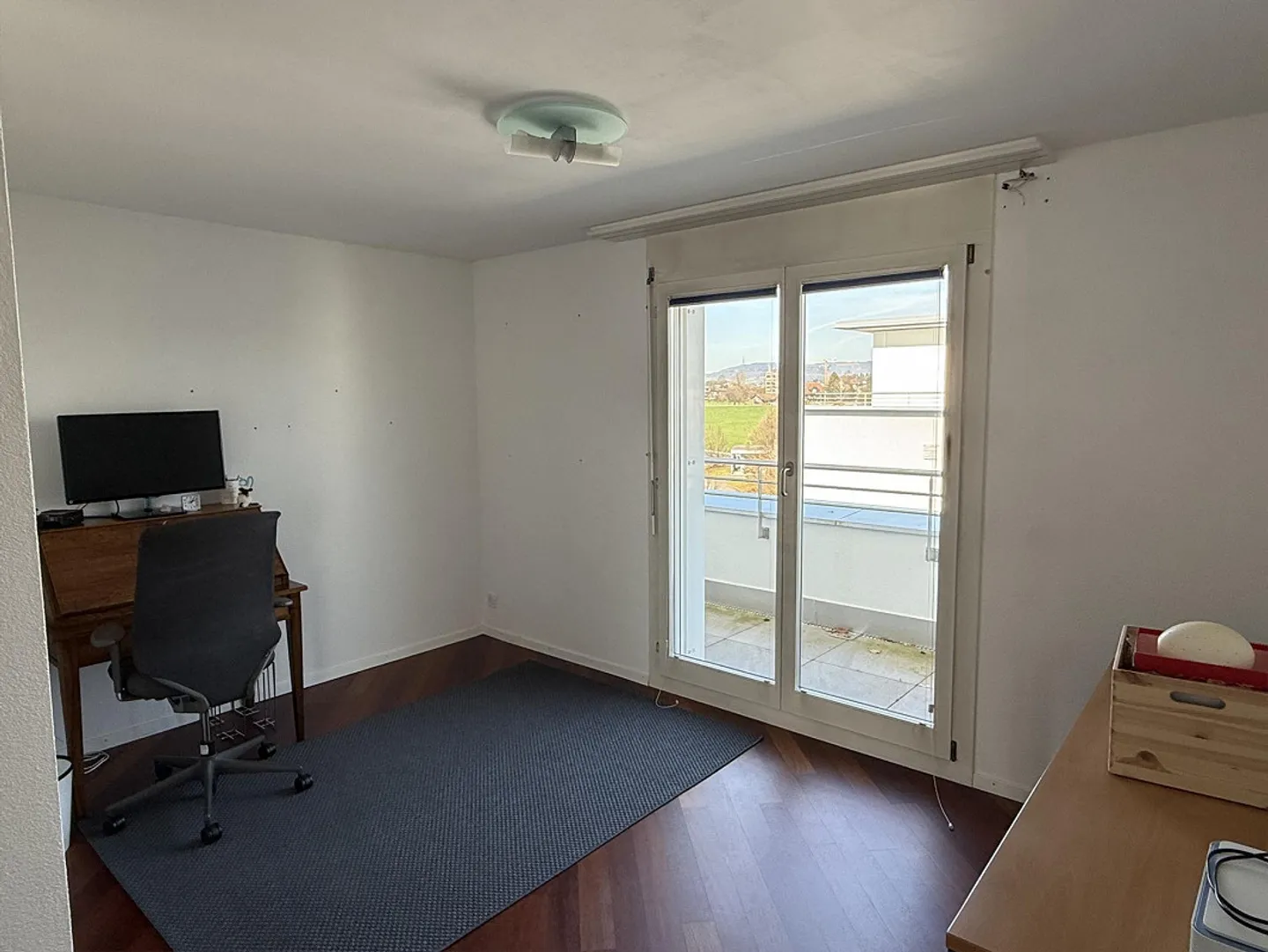 Attico luminoso con vista - Foto 9 di 14