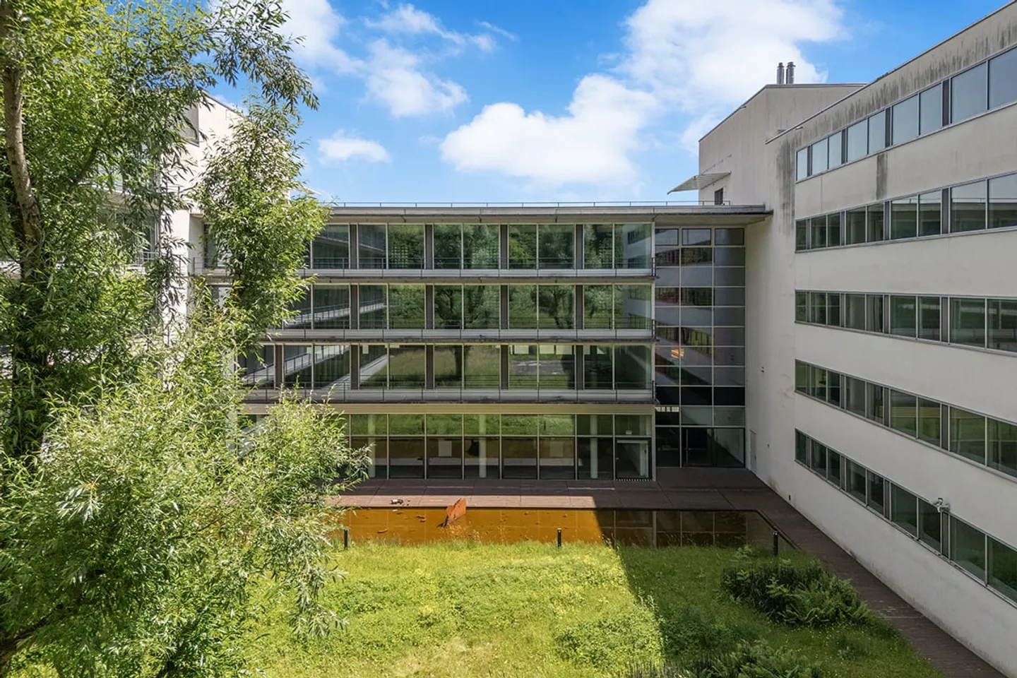 450 m² High-quality developed and ready-to-move-in office space - Photo 1 of 13