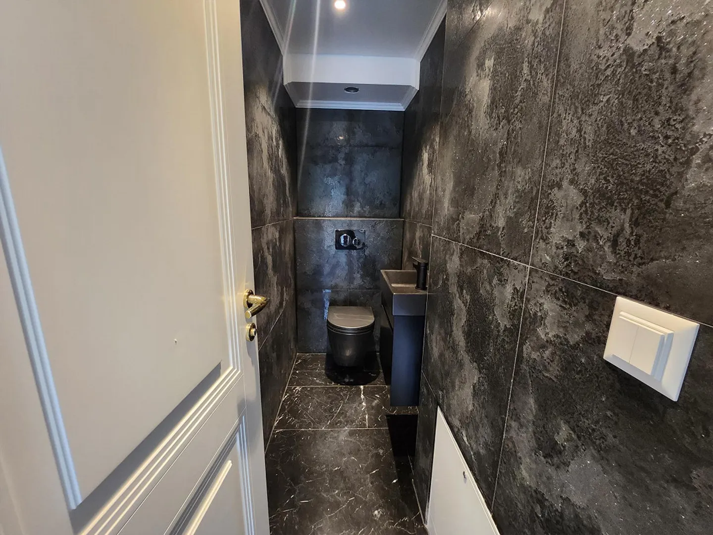 Charming Basement Apartment in Zollikon, Canton of Zurich - Photo 6 of 7