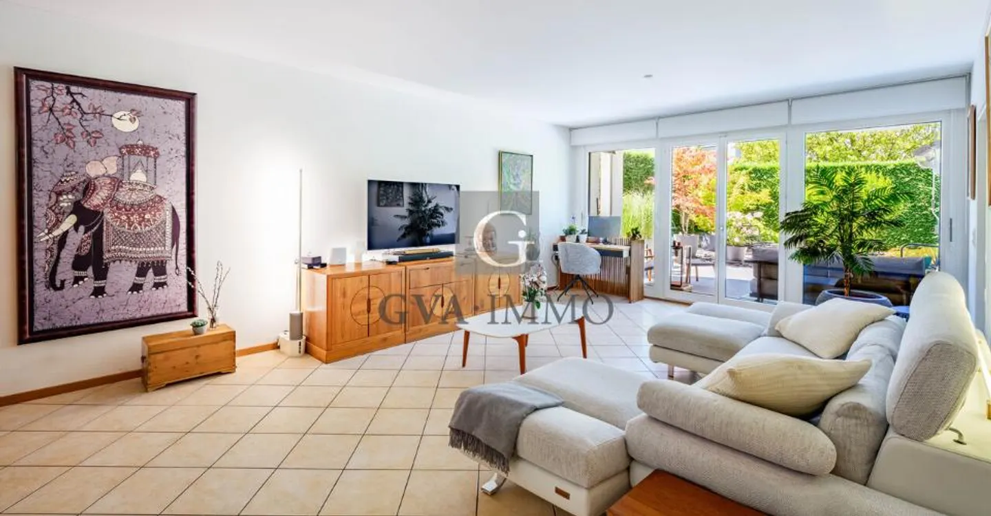 Ground-Floor Apartment with Garden - Photo 1 of 2