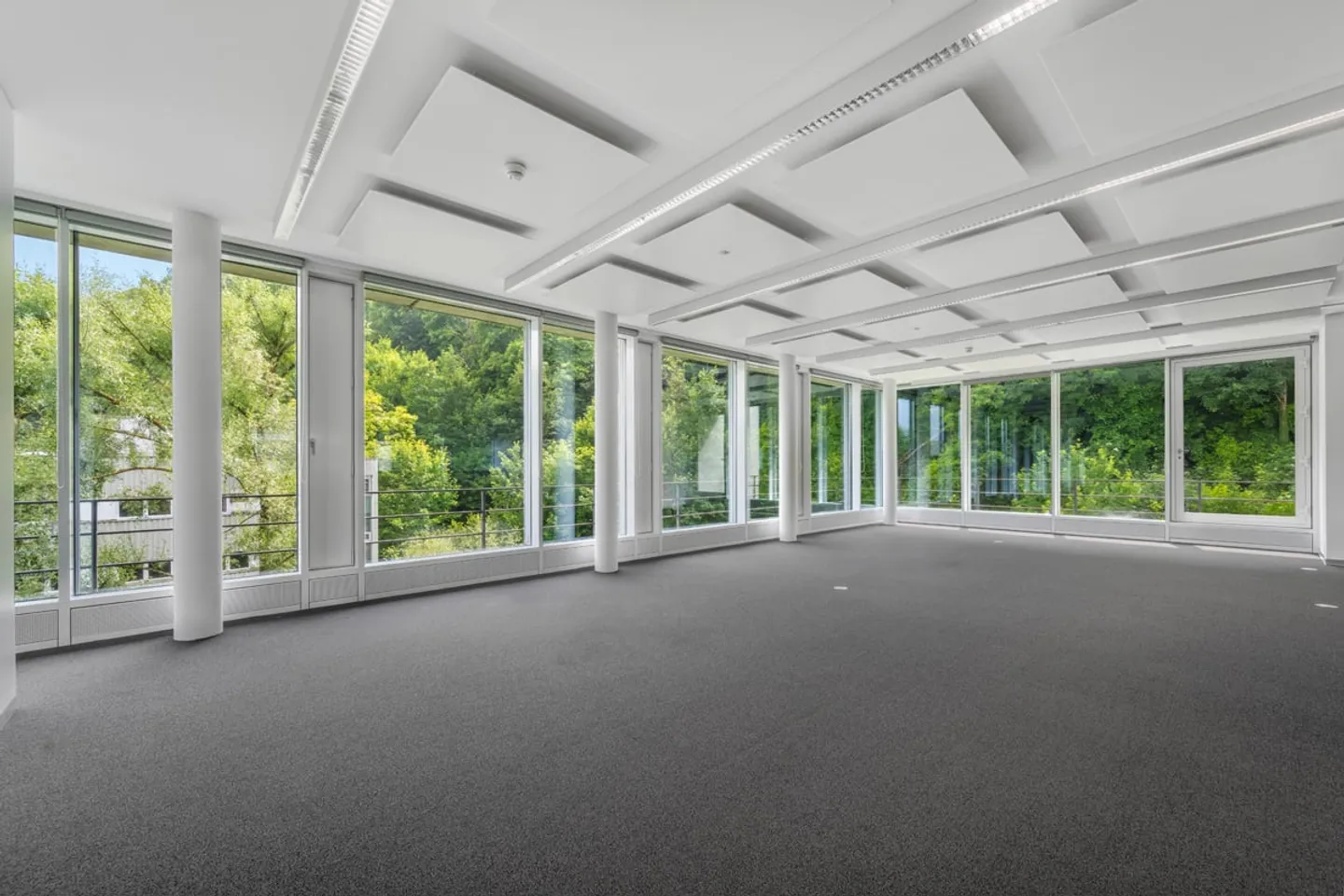 450 m² High-quality developed and ready-to-move-in office space - Photo 8 of 13