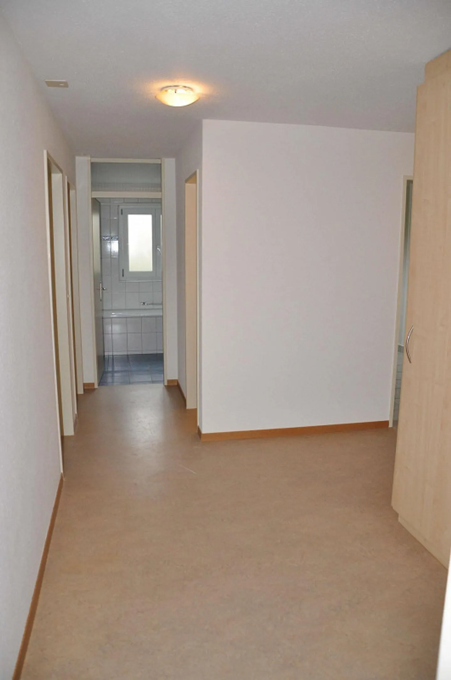Helle 3.5-Zimmer Wohnung mit Balkon - Foto 13 von 16