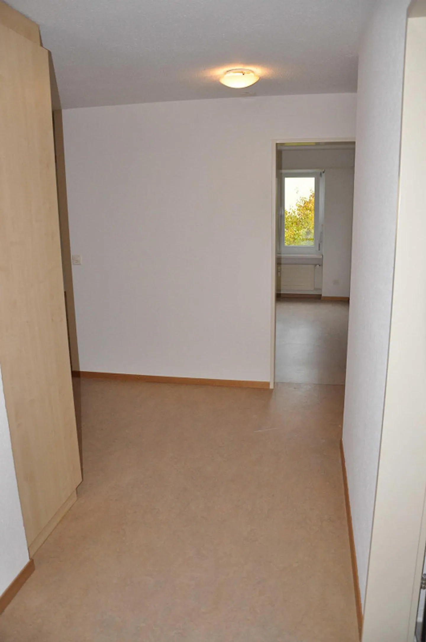 Helle 3.5-Zimmer Wohnung mit Balkon - Foto 14 von 16