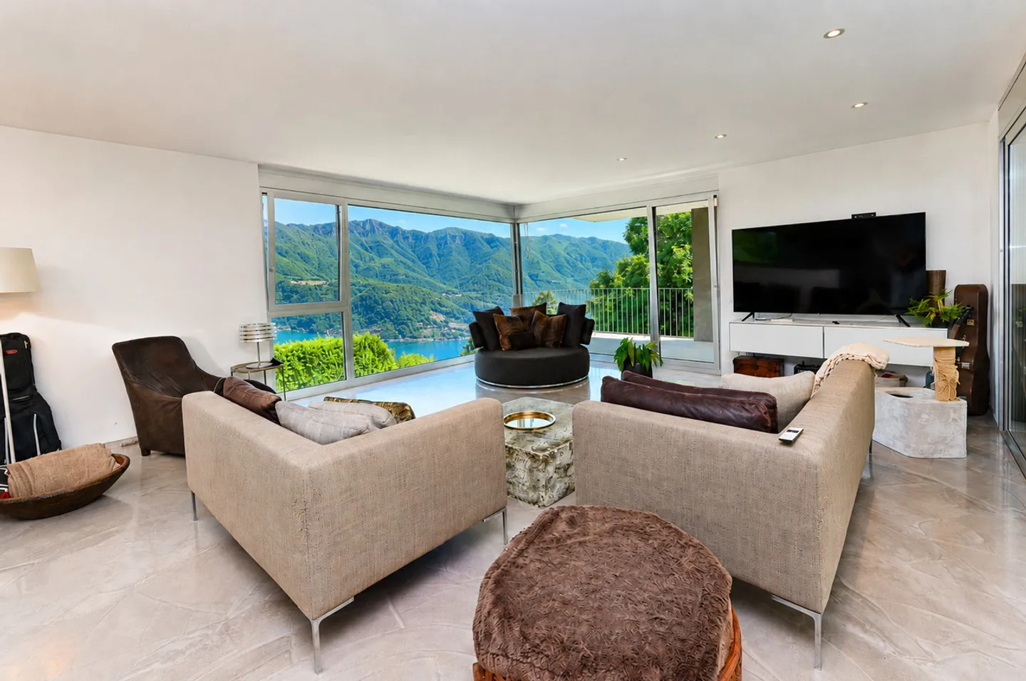 Modern Villa with Lake View - Photo 1 of 29