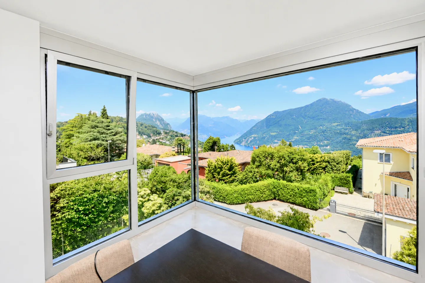 Modern Villa with Lake View - Photo 3 of 29