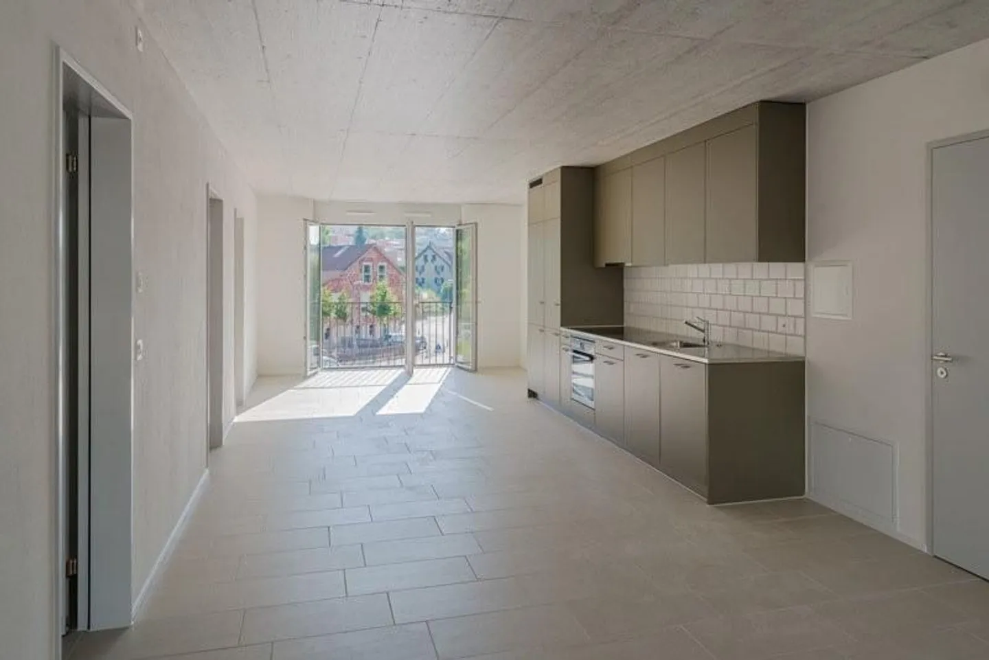 Comfortable Apartment Near Nature - Photo 2 of 6