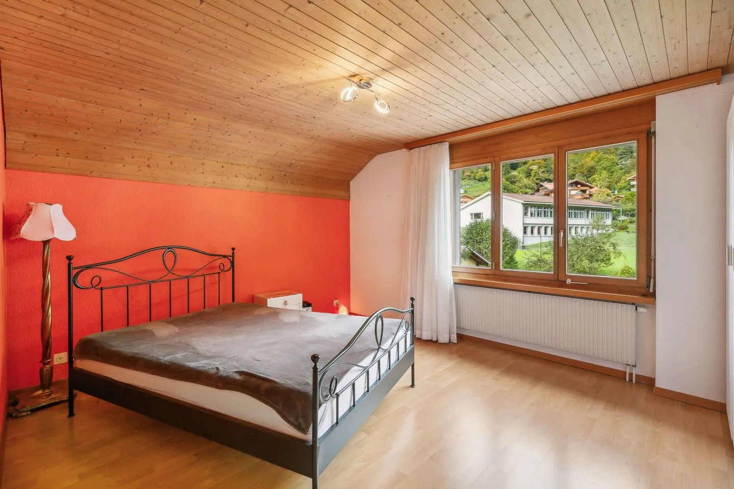 Appartamento di 4,5 stanze in posizione privilegiata con vista sul lago di Thun - Foto 10 di 13