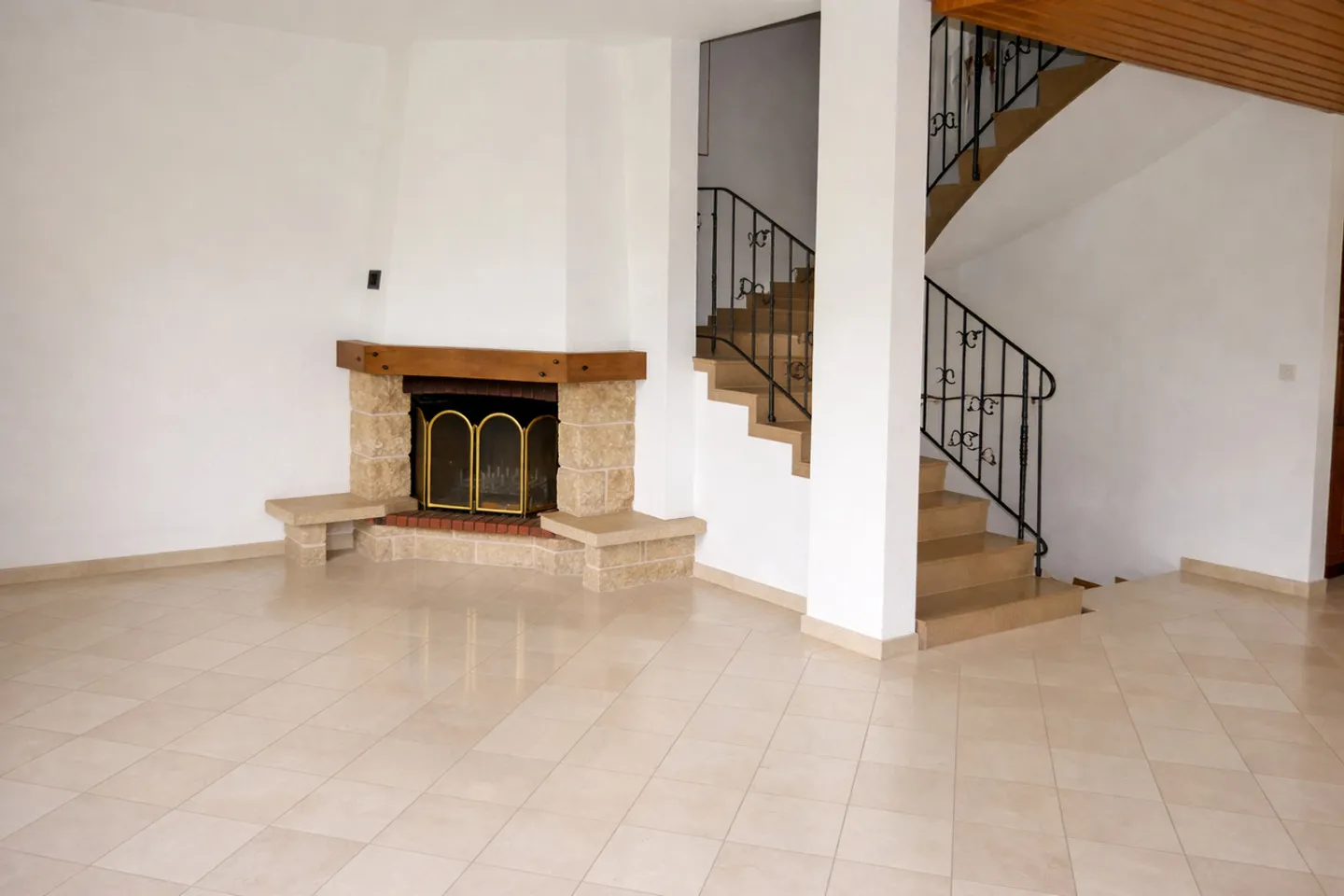 Incantevole Casa Familiare a Mies - Foto 4 di 14