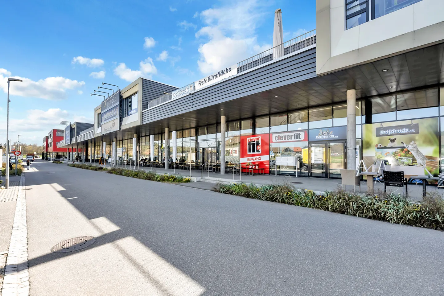 !! AJUSTEMENT DE PRIX !! ESPACE BUREAU ATTRACTIF À MURI PRÈS DE BERN - Photo 1 sur 13