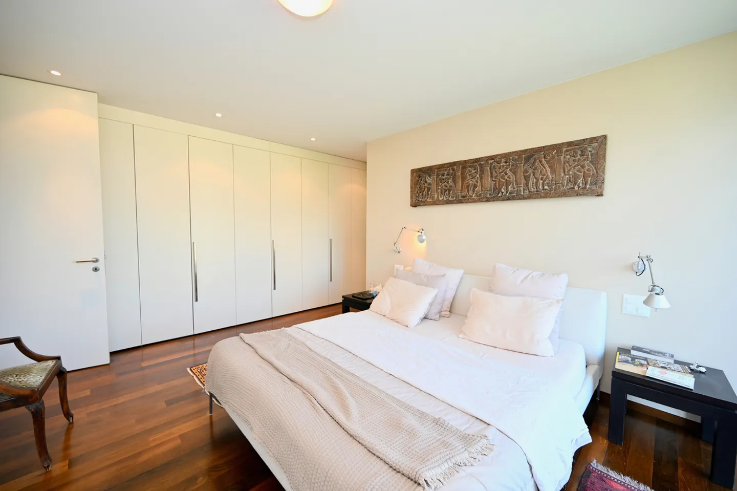 Modern Villa with Lake View - Photo 16 of 29