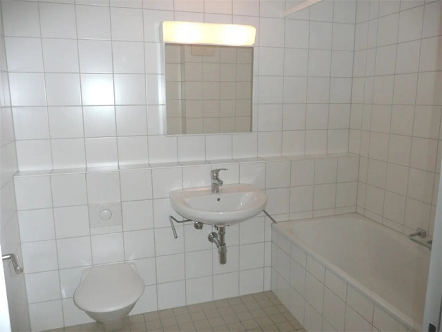 Modernes Apartment mit Balkon - Foto 5 von 6