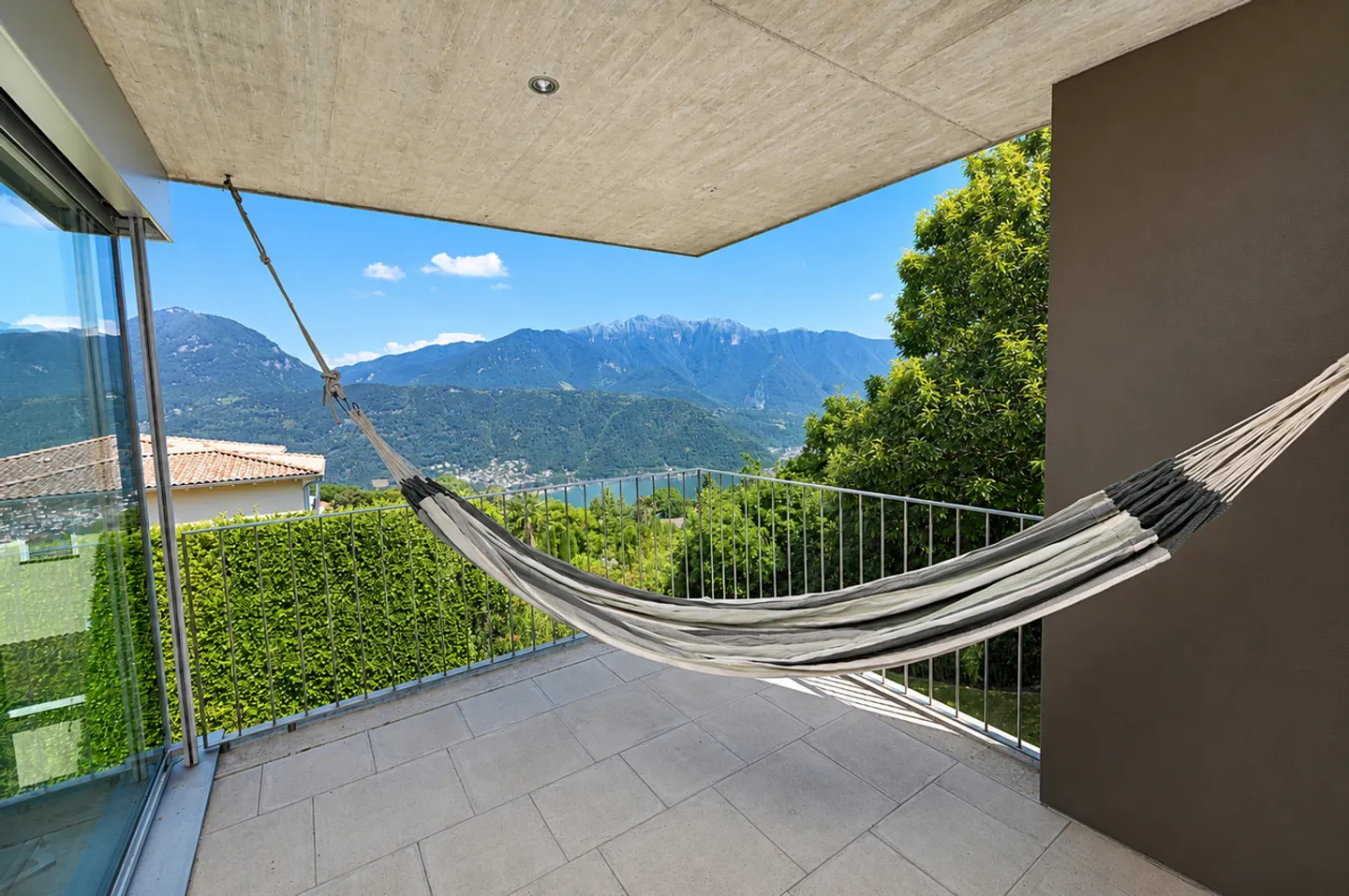 Modern Villa with Lake View - Photo 29 of 29