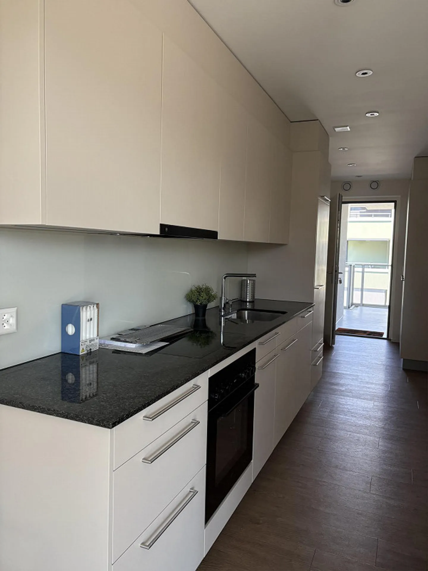 Appartement moderne 2.5 pièces à Wetzikon ZH - Nouvelle construction avec balcon - Photo 1 sur 10