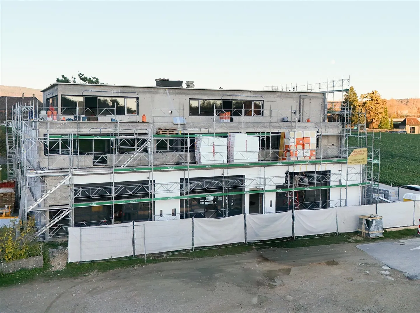 Industrial Property 12 Units - Photo 4 of 22