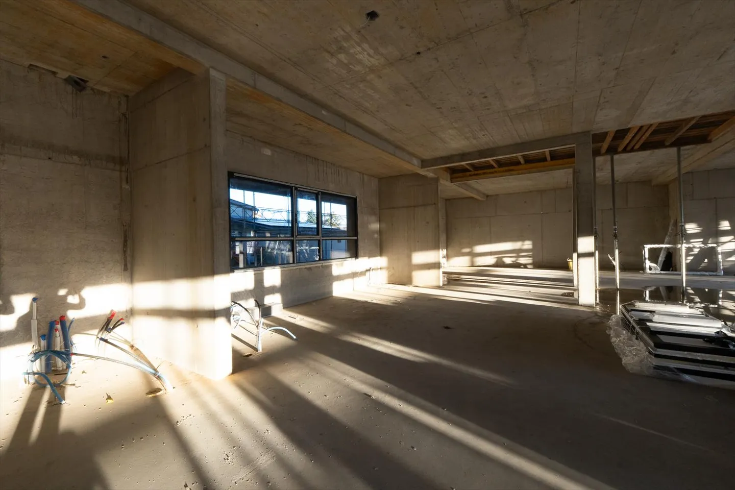 Industrial Property 12 Units - Photo 8 of 22