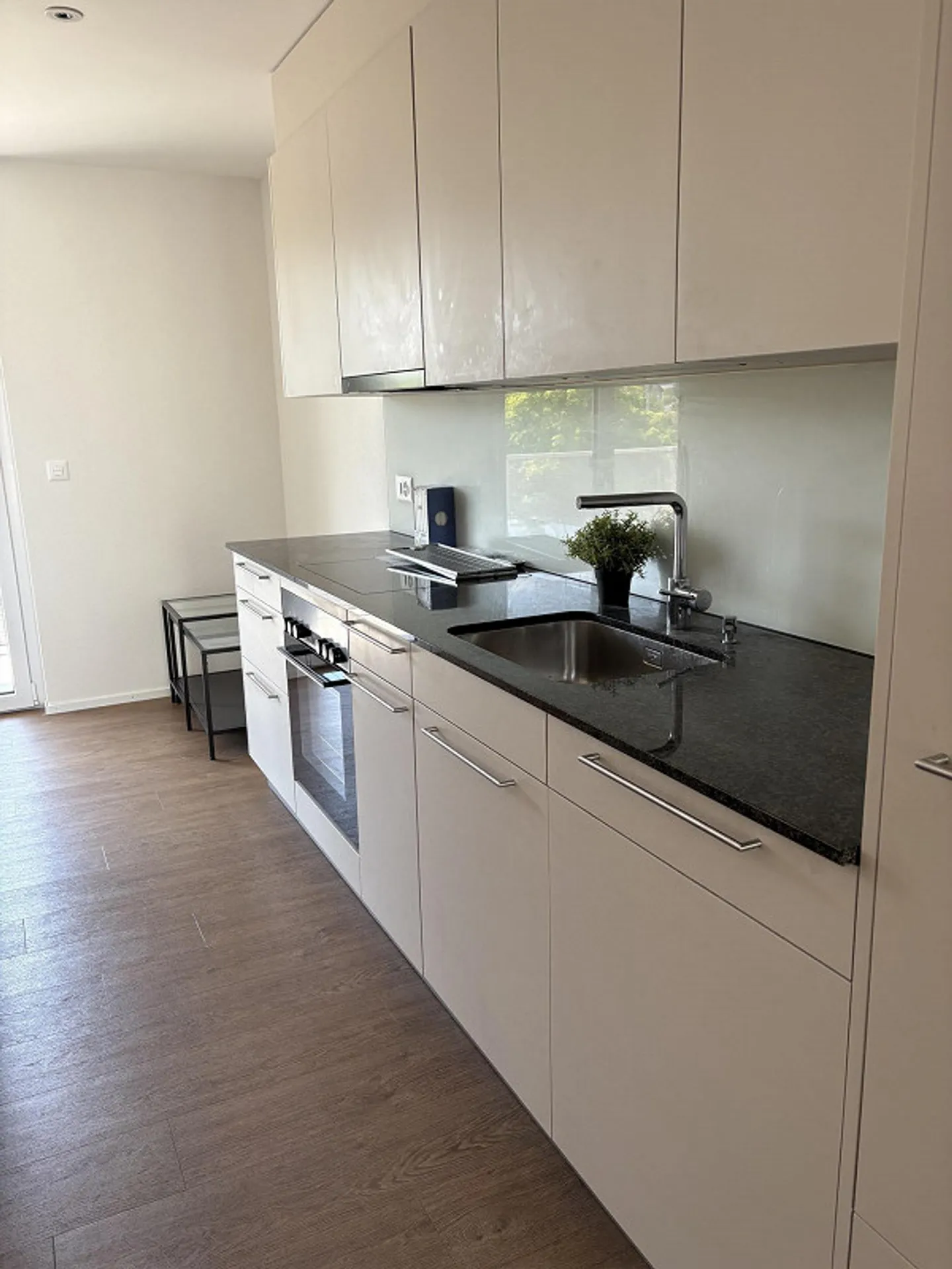 Appartement moderne 2.5 pièces à Wetzikon ZH - Nouvelle construction avec balcon - Photo 5 sur 10