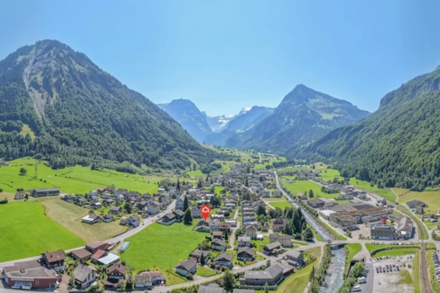Casa indipendente di 4,5 stanze nel cuore di Linthal - Foto 13 di 13