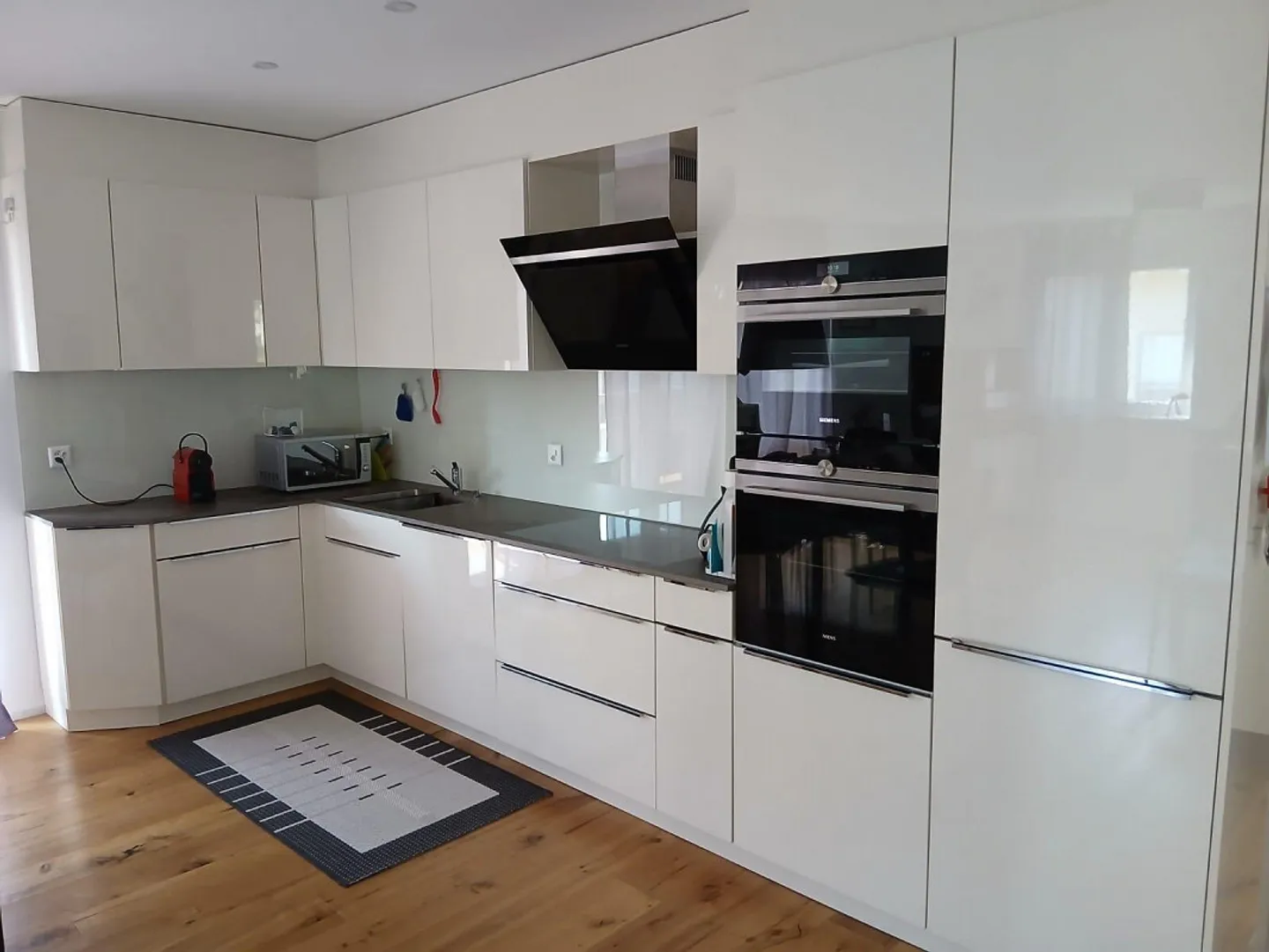 Appartamento luminoso di 4,5 stanze in affitto nel centro - Foto 4 di 7