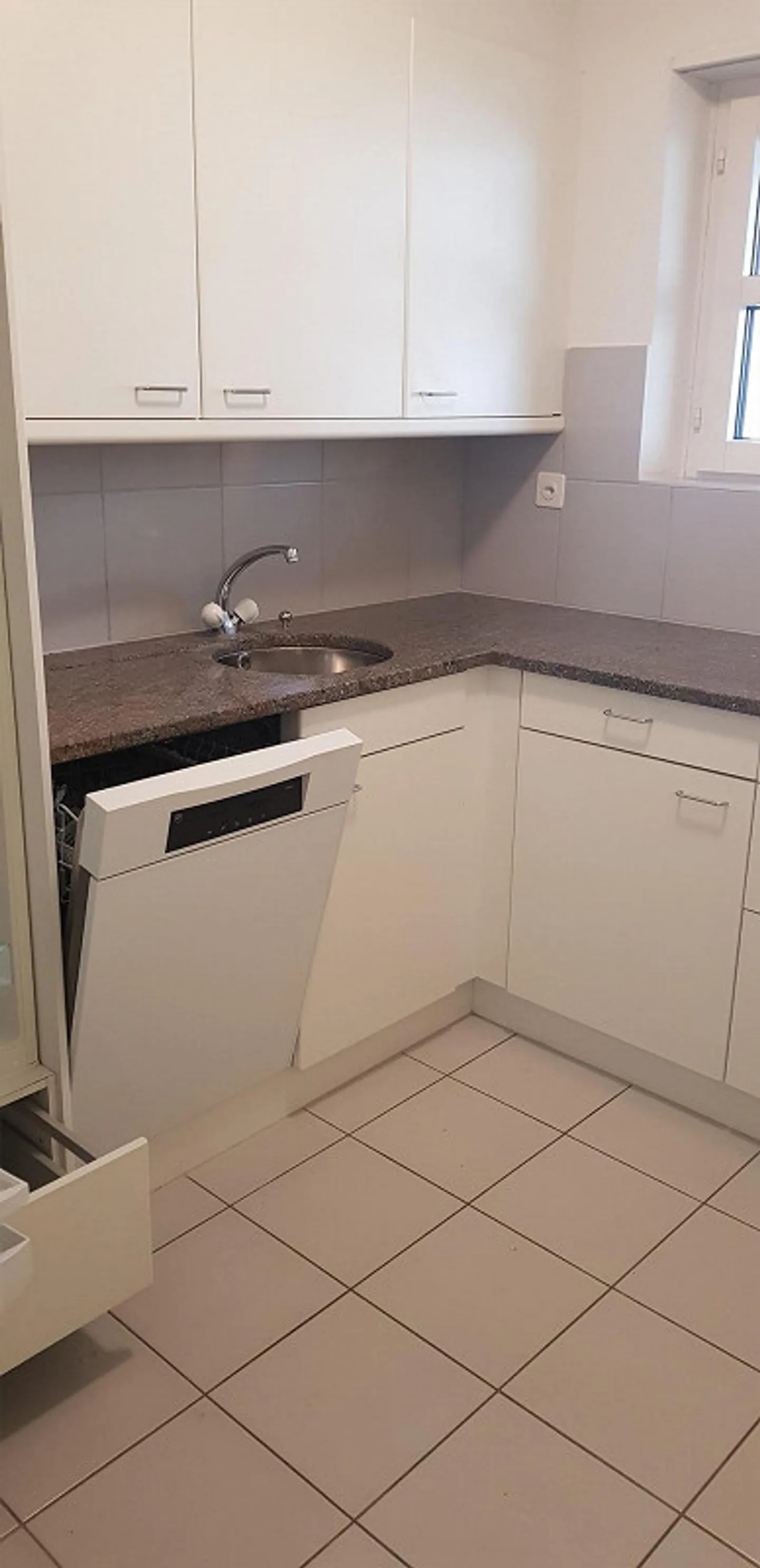 Appartamento 2 camere affascinante - Foto 4 di 7