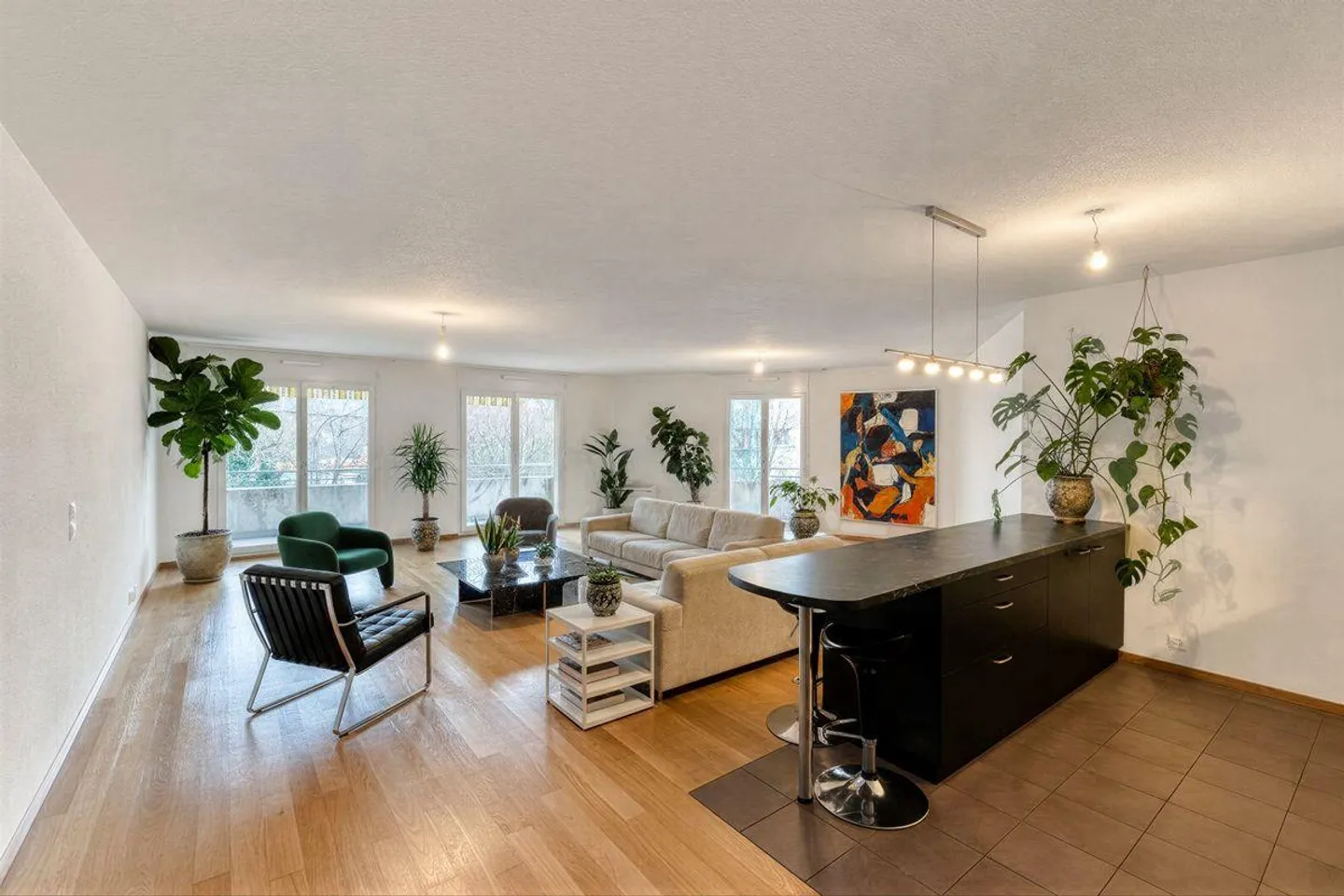 Geräumige Wohnung mit Balkon - Foto 2 von 3