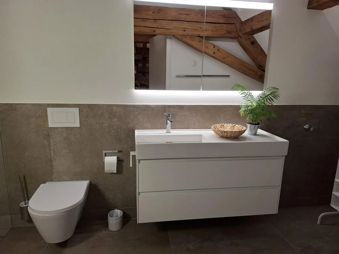 A home for people who are looking for more than just four walls - Photo 10 of 17