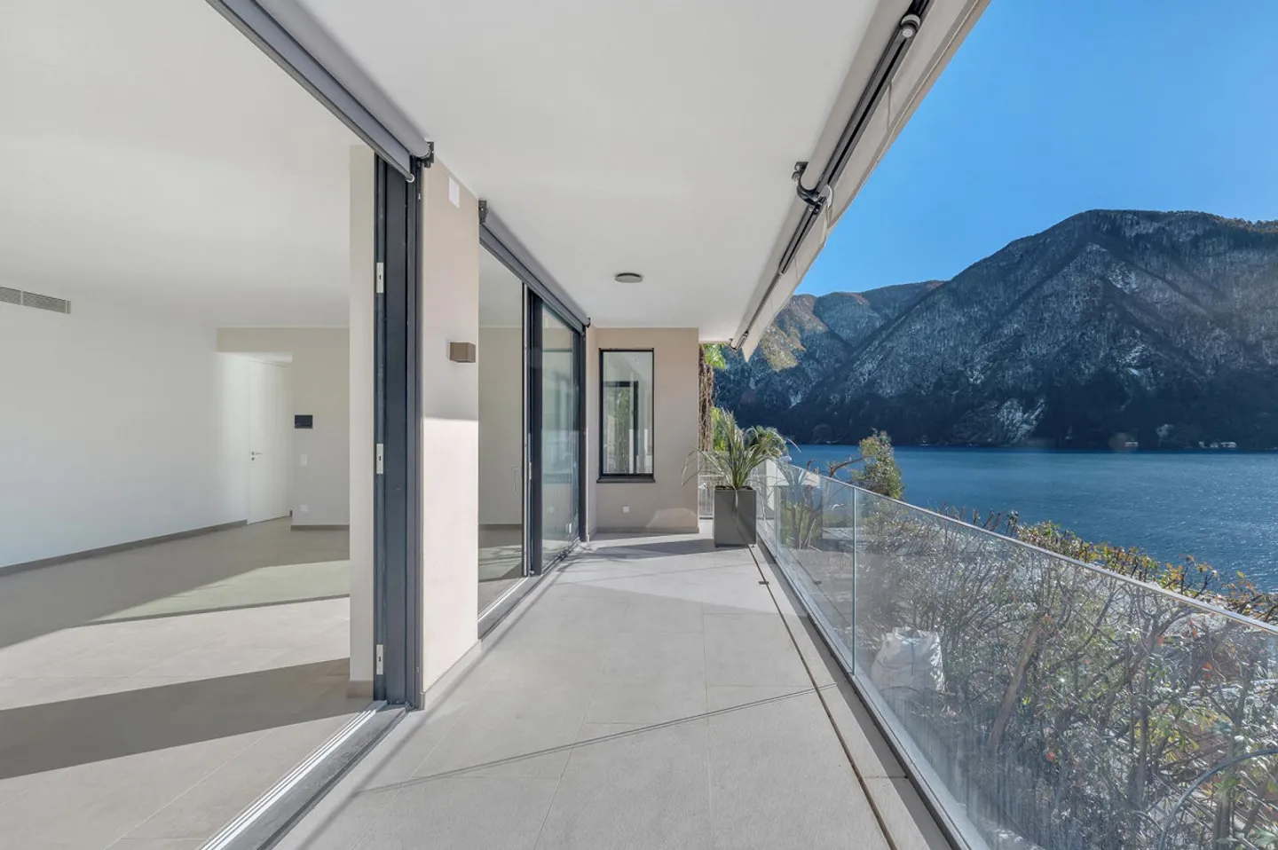 Appartamento piacevole di 4,5 stanze con giardino e vista lago a Castagnola - Foto 4 di 9