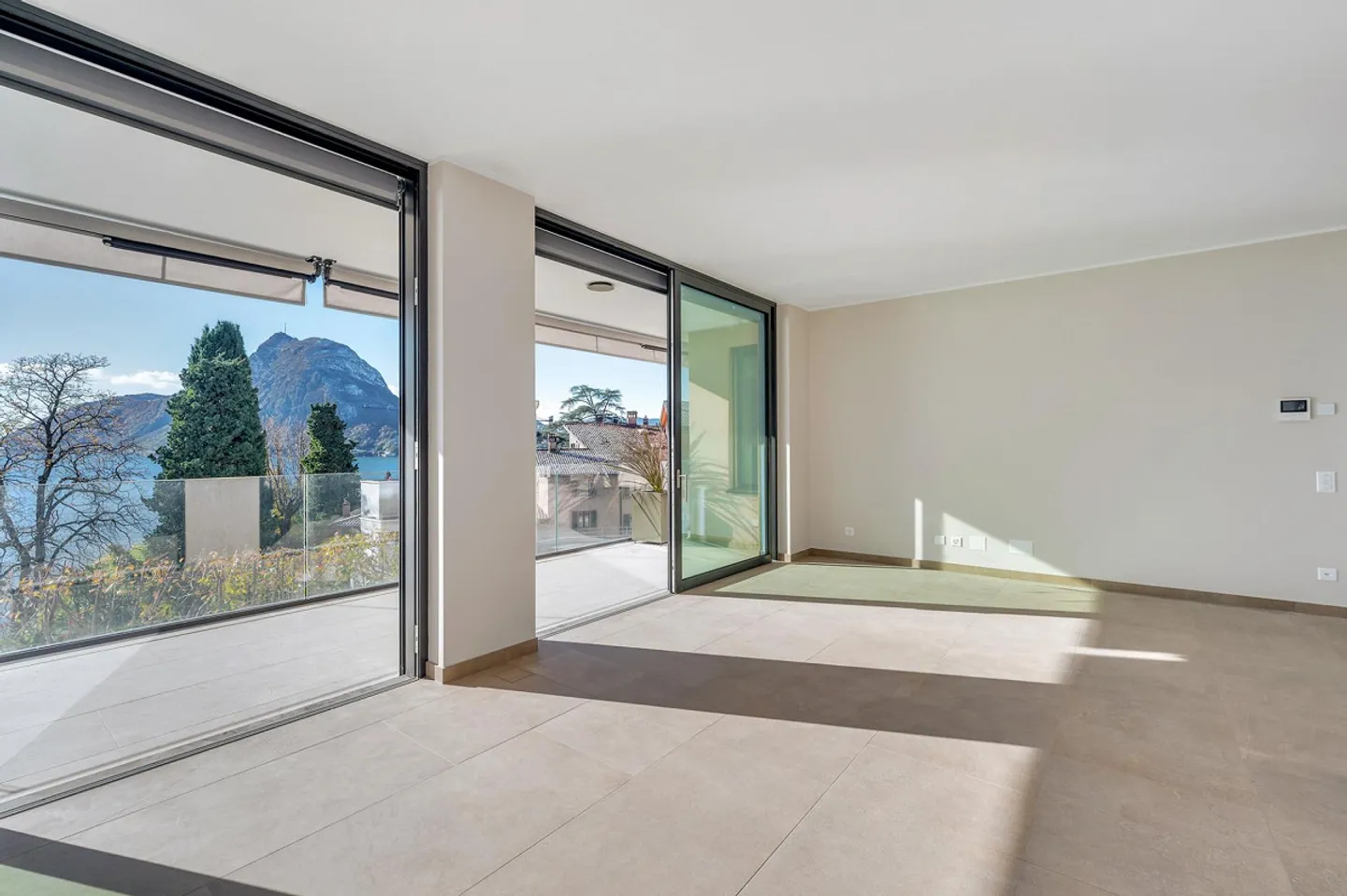 Appartamento piacevole di 4,5 stanze con giardino e vista lago a Castagnola - Foto 3 di 9