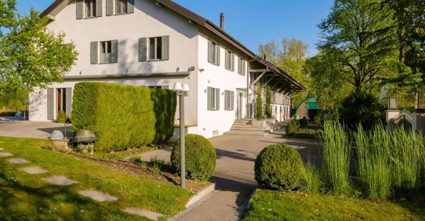 Haus mit 14 Zimmern - Foto 3 von 10