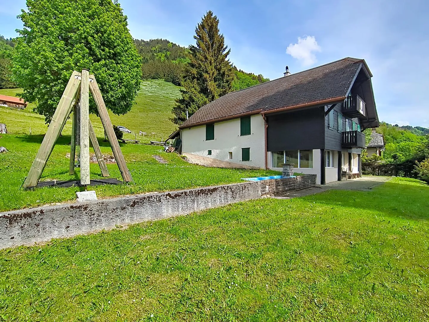 Grande chalet nel cuore della natura e vicino a Vevey e Montreux - Foto 15 di 17