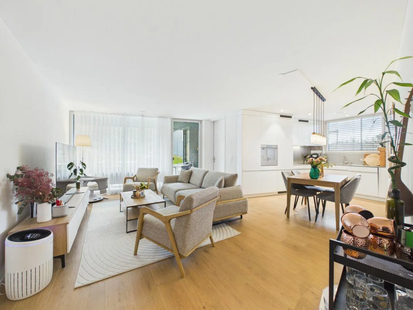 Stylish Garden Apartment with Comfort - Photo 1 of 7