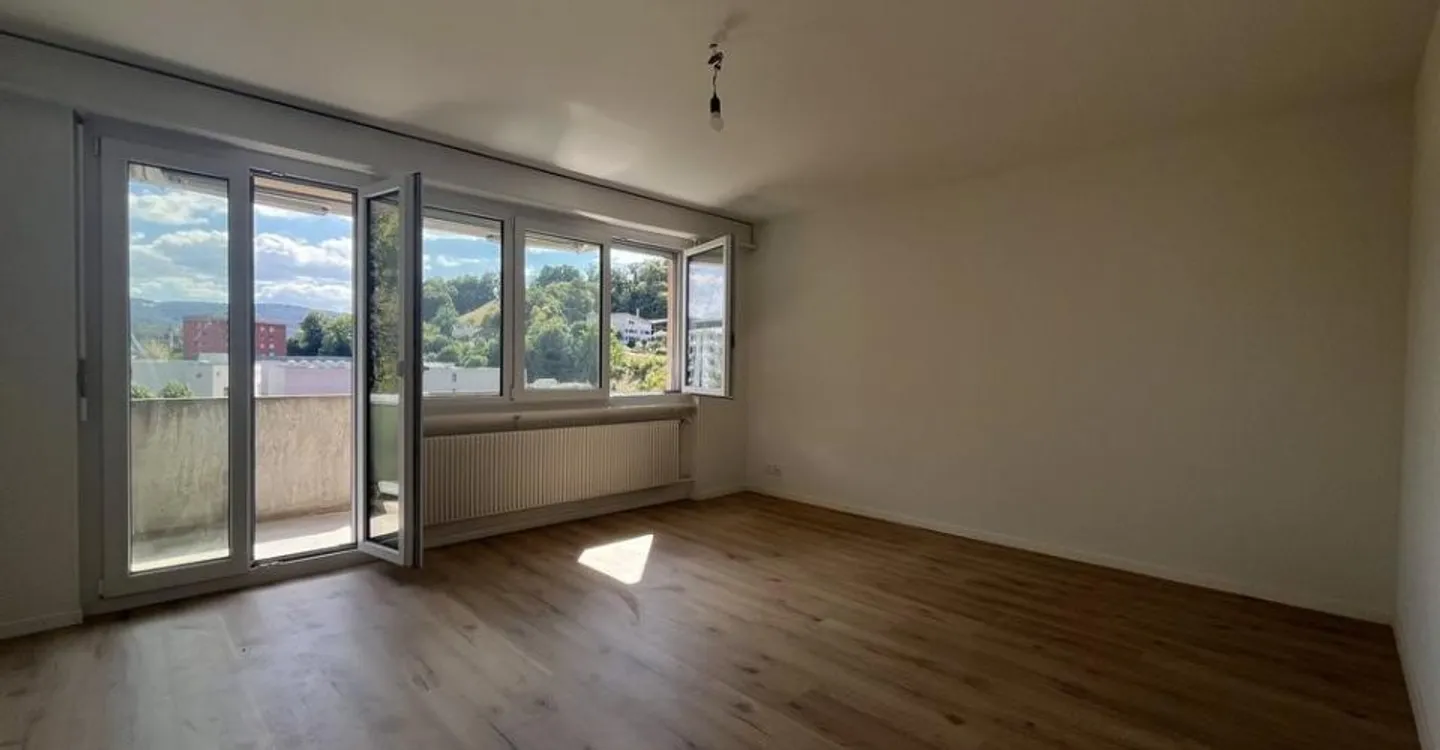 Vollständig renovierte 3,5-Zimmer-Wohnung zur Miete in Porrentruy - Foto 2 von 5