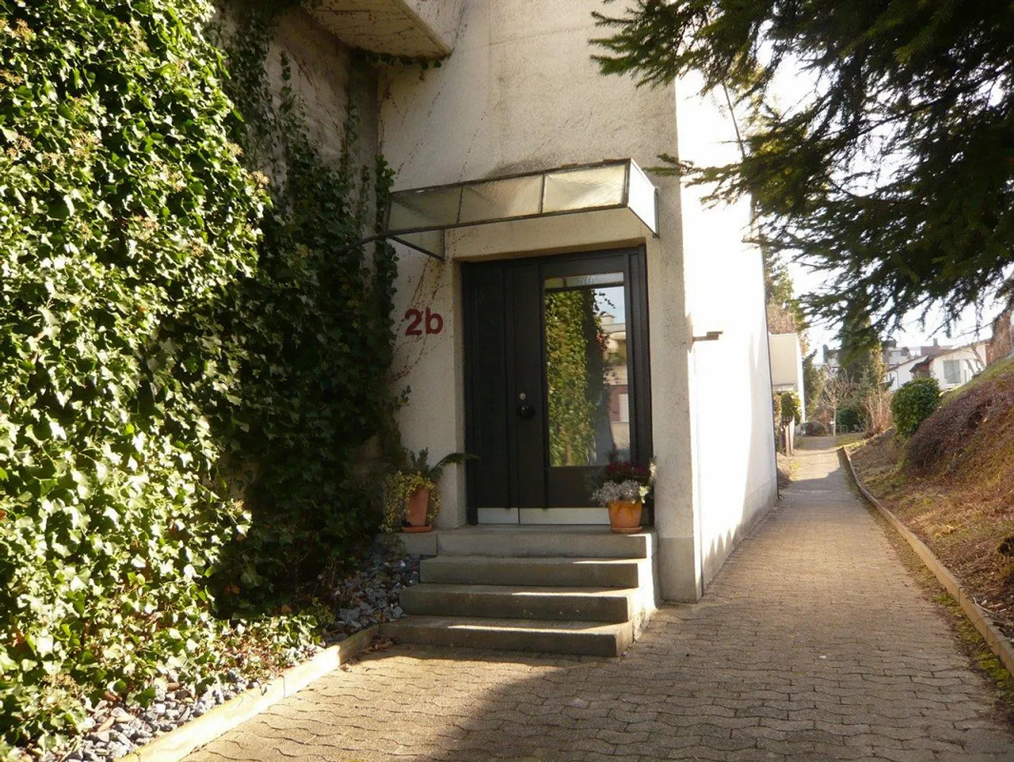 Spacious 5.5 Room Apartment in a Quiet Location with Ownership Standard - Photo 20 of 21