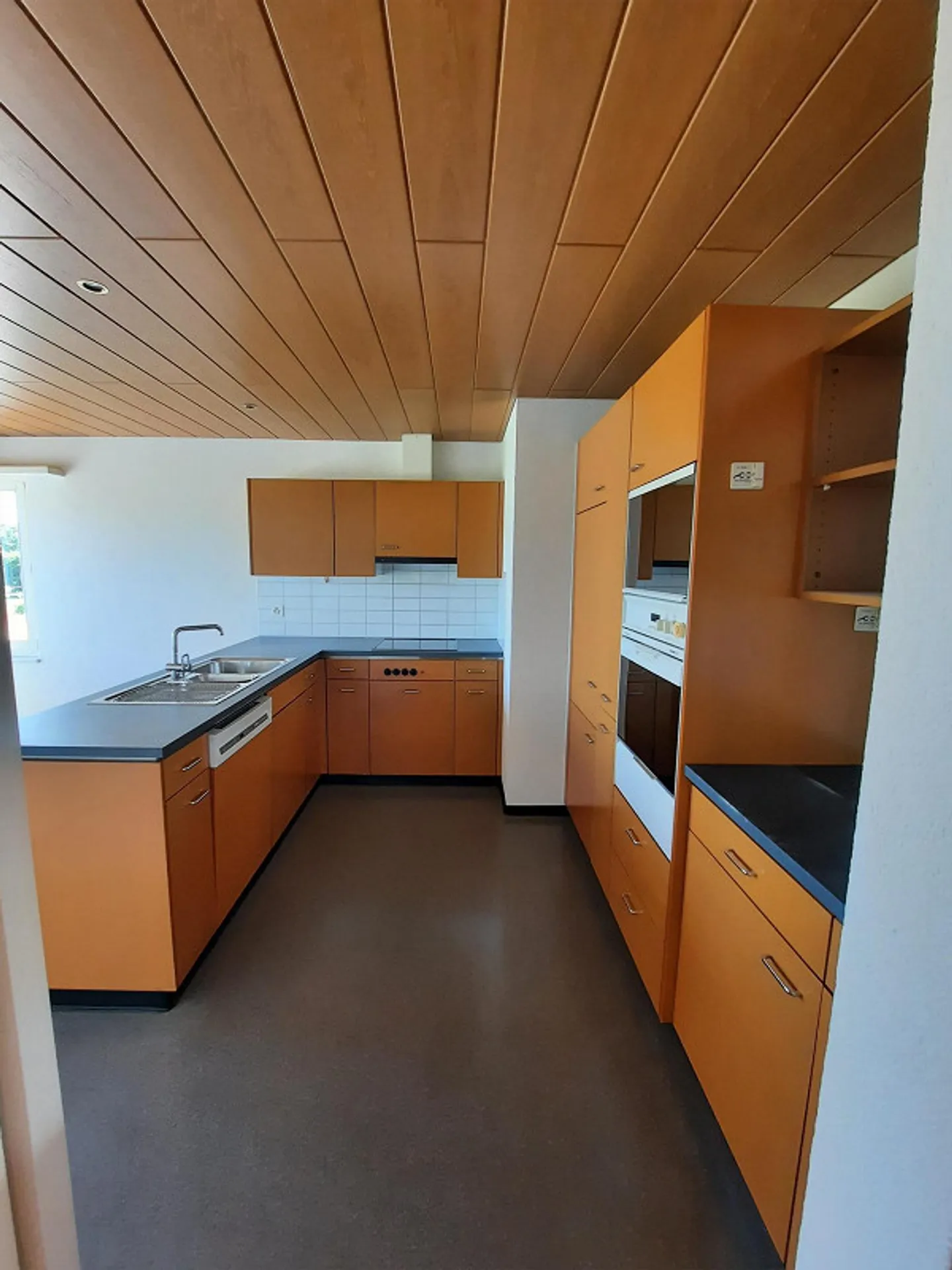 Beautiful condominium with high living quality - Photo 3 of 14