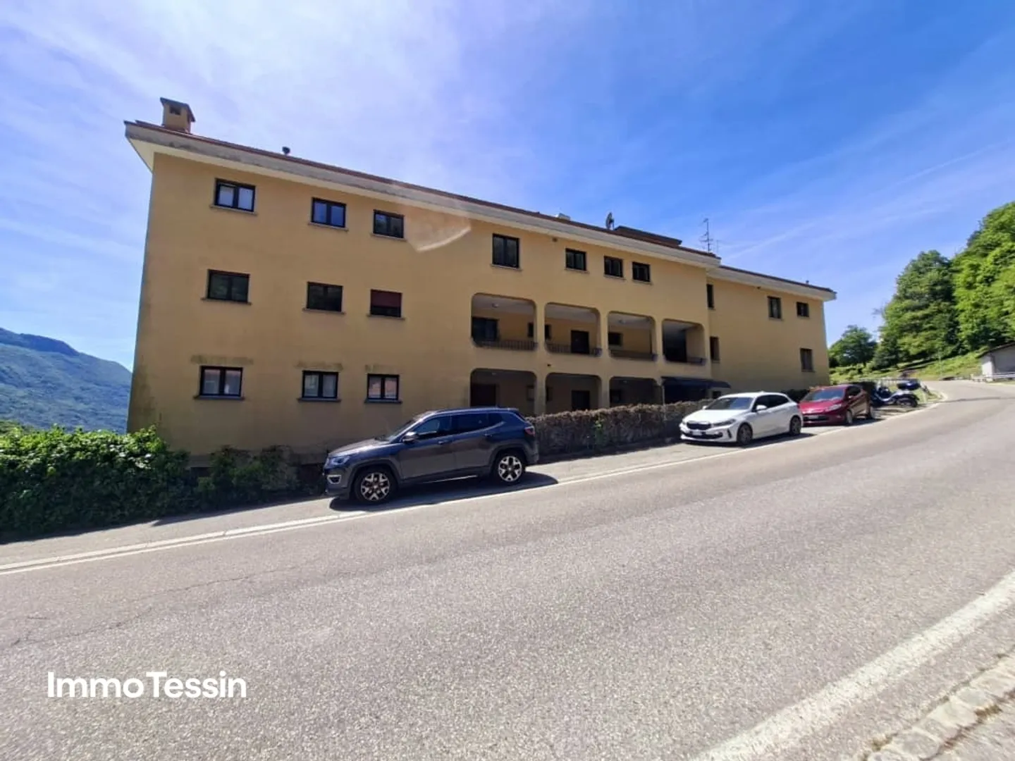 DEUXIÈME MAISON - Détendez-vous avec piscine et vue sur le San Salvatore - Photo 1 sur 13