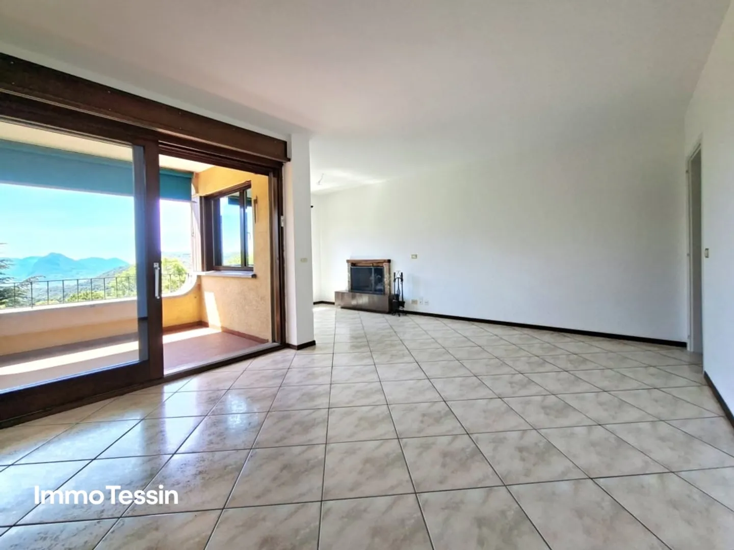 DEUXIÈME MAISON - Détendez-vous avec piscine et vue sur le San Salvatore - Photo 9 sur 13
