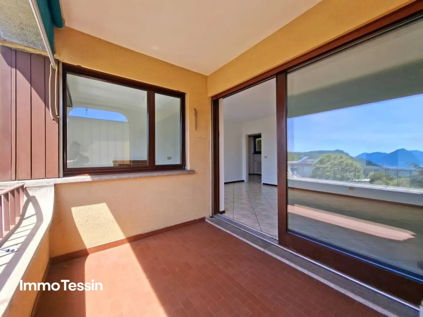 DEUXIÈME MAISON - Détendez-vous avec piscine et vue sur le San Salvatore - Photo 10 sur 13
