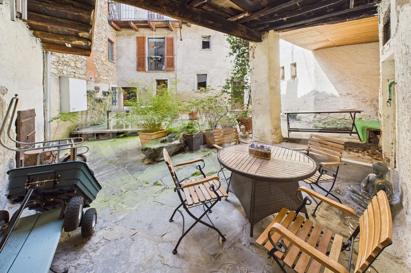 Charming House in Historic Aranno - Photo 9 of 13