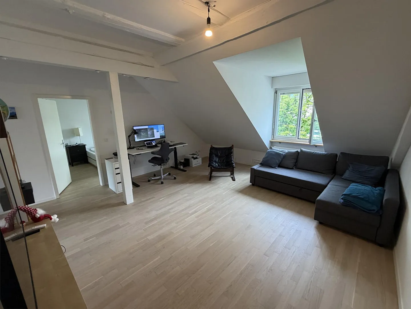 Looking for a new tenant for a 2 ½ room apartment directly in downtown Baden - Photo 2 of 8
