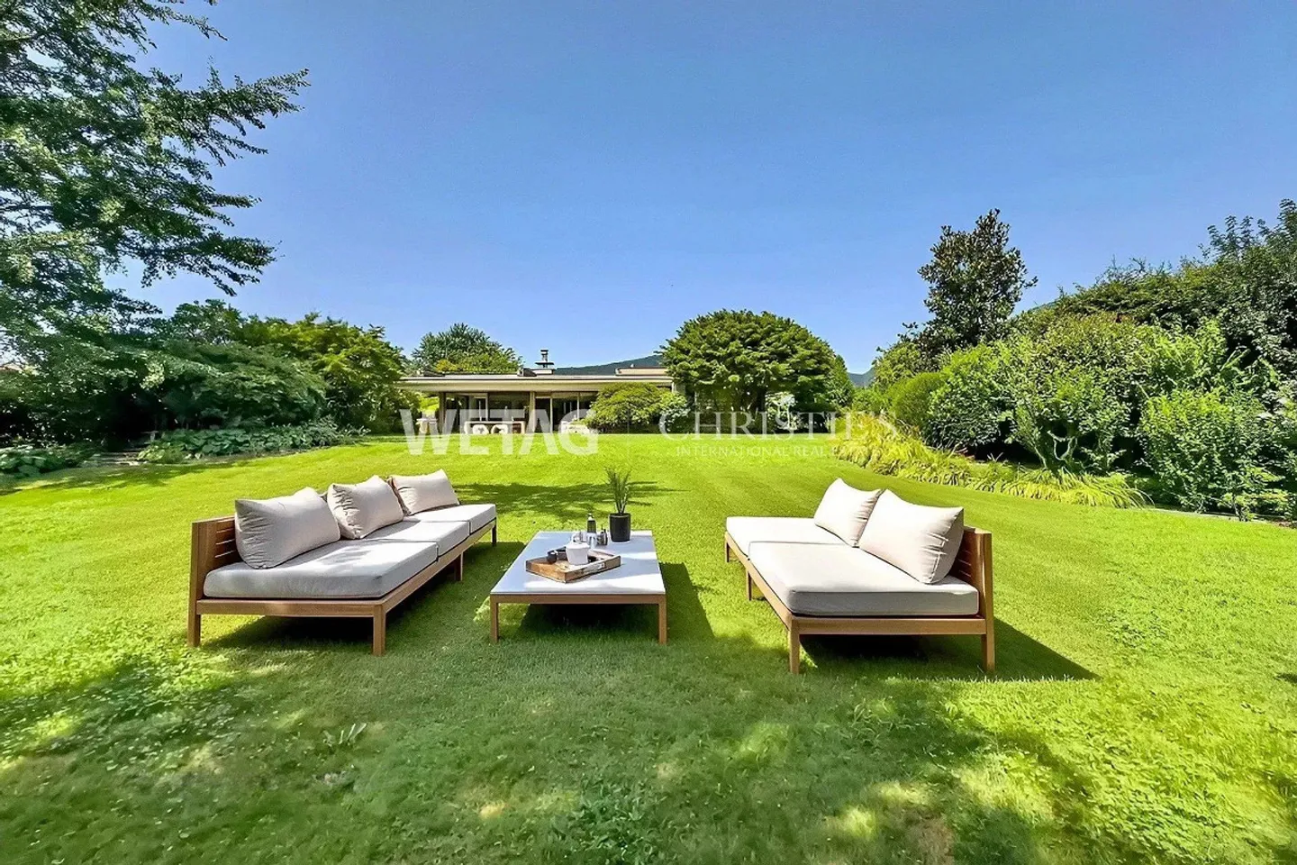 Lugano-Magliaso: magnificent villa with indoor pool, directly on Lake Lugano - Photo 6 of 13